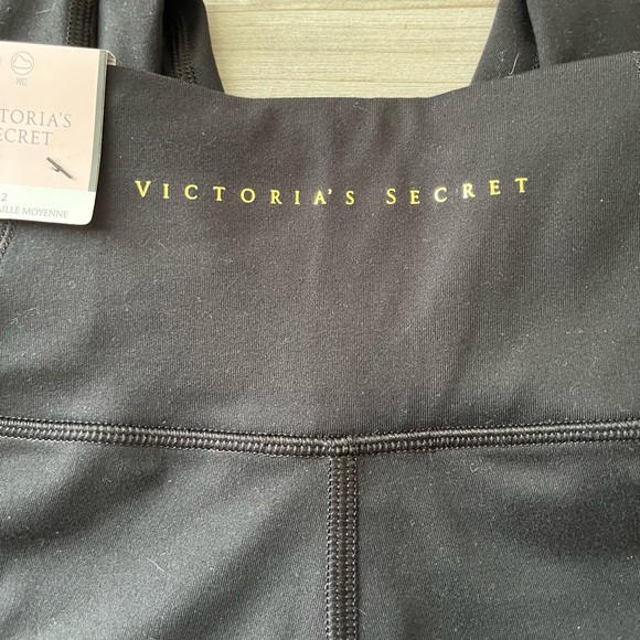 NWT VS Incredible Essential Legging Size 2 - Picture 2 of 9